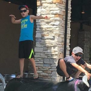 Meet your Posher, Justin